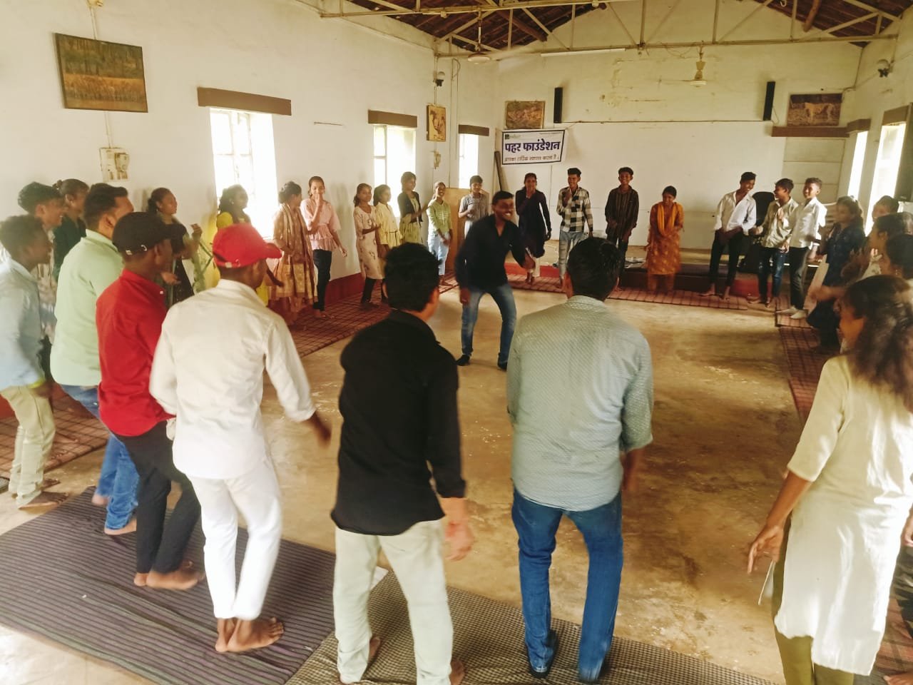 Tribal-Participants-Volunteers-for-Nirman-Program